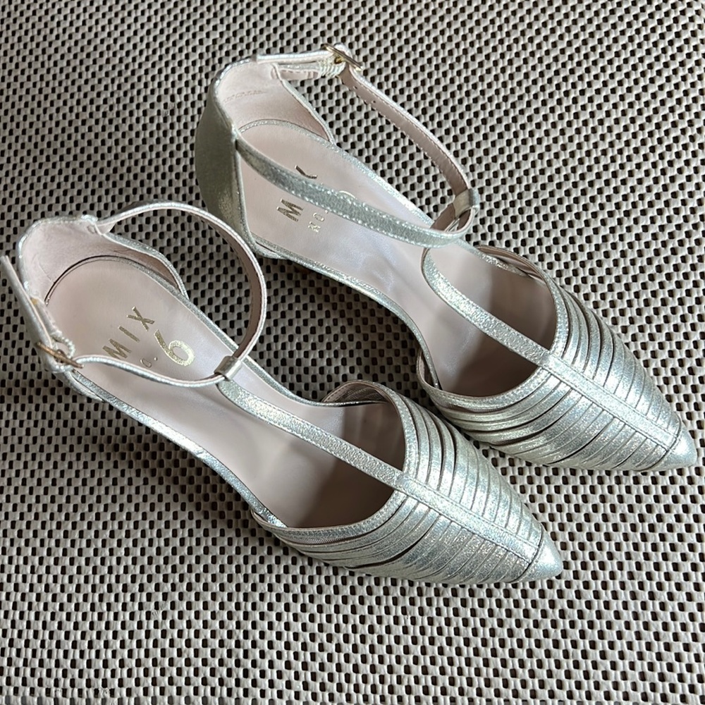 Mix No. 6 Drina Strappy Heels, Women's Size 7M, Champagne